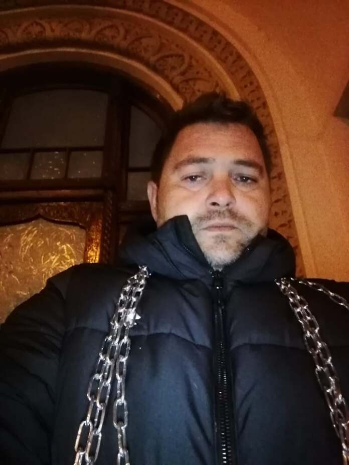 afacerist in lanturi