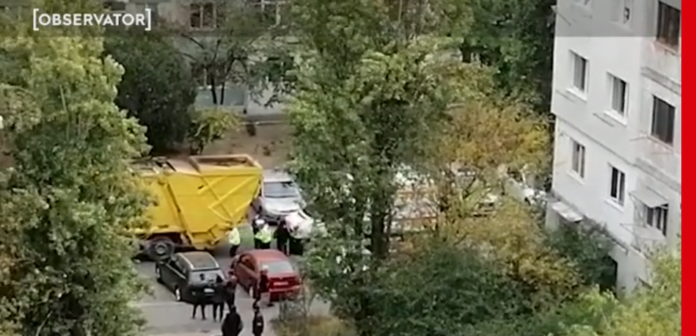 politisti masina de gunoi