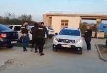 Bărbat reținut după ce a tâlhărit o femeie în plină stradă. A încercat să scoată bani de pe cardul furat