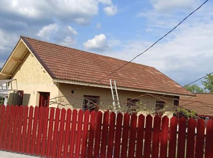 acoperiș refăcut