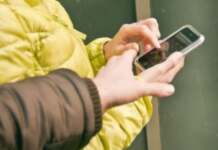 O nouă metodă de înșelăciune. Nu utilizați telefoanele mobile ale persoanelor necunoscute telefon furat