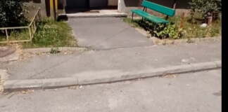 Loc parcare în scara blocului
