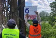 Atenție: Scăldatul interzis în Jiu scaldat interzis în Jiu