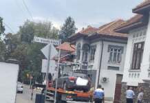 O nouă mașină ridicată din centrul orașului