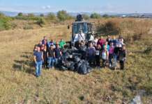 Malurile râurilor Tismana, Șușița și Gilort curățare de voluntari. 250 de saci cu gunoi strânși