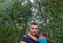 Un copil cu sindromul Down căutat cu dronele și câini de urmă, după ce a dispărut de acasă copil gasit
