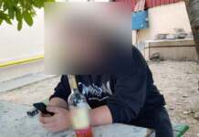 Elev din Tg-Jiu surprins de polițiști consumând alcool în școală elev alcool