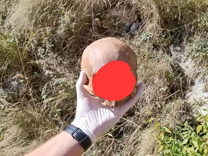 oase gasite fragmente osoase umane