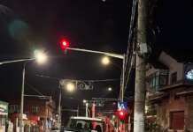 Atenție pietoni! Noile semafoare la buton au fost pornite, în Tg-Jiu montare semafor inteligent
