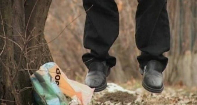 spanzurat spânzurat in pădure