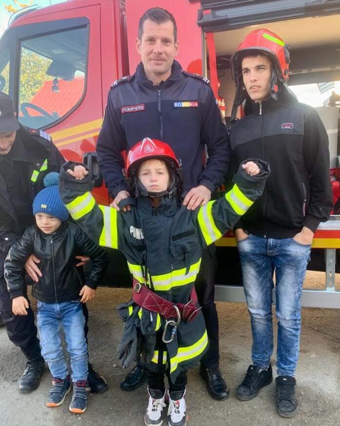 copii pompieri