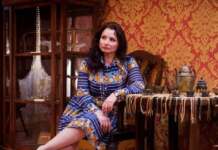 Mariana Ghițulescu, notă 9.90 la evaluarea managementului Teatrului Dramatic Elvira Godeanu: controverse și scandaluri Mariana Ghițulescu a trecut cu brio proba de interviu la Primăria Municipiului Târgu Jiu și și-a asigurat continuarea în funcția de manager al Teatrului „Elvira Godeanu”