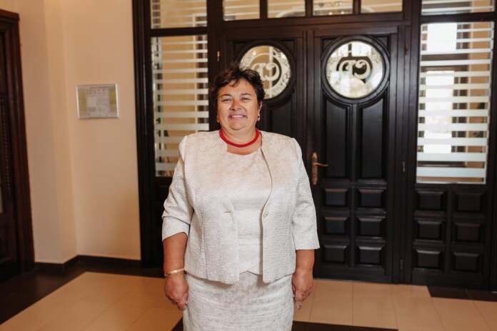 profesoara spiru Elena Cornoiu, spiru haret