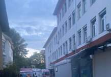 Tg-Jiu: Un copil de 2 ani rănit la cap de o bucată de lemn