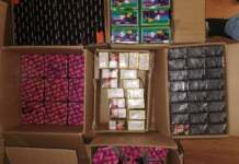 Deși sunt interzise, încă se vând. I-au confiscat aproape 40.000 de petarde petarde confiscate