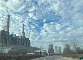 Contractele a aproximativ 2.000 de angajați temporari de la Complexul Energetic Oltenia, prelungite din nou