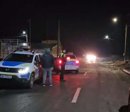 Tragedie în Gorj, în toiul nopții. Un tânăr de 20 de ani a murit după ce mașina s-a izbit de un parapet, la Fărcășești politist sinucigas