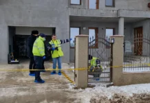 Și-a omorât soția apoi a intrat cu mașina într-un copac