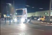 Protest Tg-Jiu: Un șofer îl acuză pe adjunctul IPJ că i-ar fi lovit intenționat mașina protest camionagii Tg-Jiu