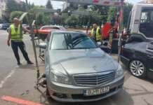 Mașină avariată de serviciul de ridicări auto. Cine suportă avariile