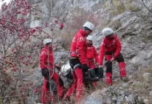 Persoană lovită de fulger în masivul Căpățânii: Salvamontiștii intervin terestru din cauza condițiilor meteo nefavorabile