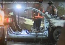 Patru tineri au murit arși de vii, după ce au rămas blocați în autoturismul Tesla cuprins de flăcări