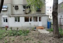 Balcoanele ilegale de la parterul blocurilor din Târgu Jiu, în vizorul autorităților