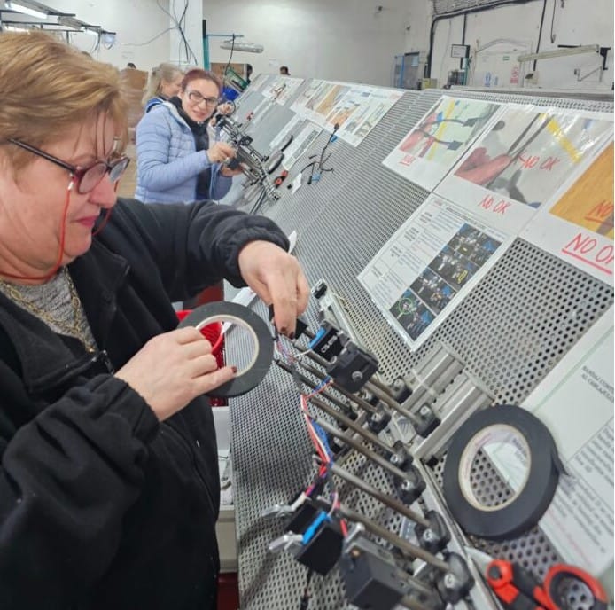 fabrica de cablaje motru Fabrica de cablaje din Târgu Jiu, deținută de Sumitomo Electric Bordnetze