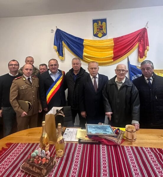 Constantin Păunescu, omagiat la împlinirea a 102 ani Constantin Păunescu, omagiat la împlinirea a 102 ani