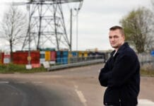 Milionar din gunoi: Bărbatul care și-a aruncat din greșeală hard disk-ul cu Bitcoin vrea să cumpere groapă de gunoi pentru a recupera.