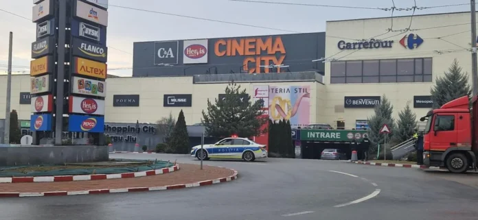 mall tg jiu, politie Incident violent într-un hypermarket din Târgu Jiu
