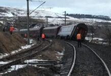 Un tren al CFR Călători a deraiat, traficul feroviar blocat!