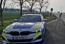 Accident spectaculos la Țicleni: Tânăr fără permis și băut, răsturnat cu mașina pe DJ 674 A