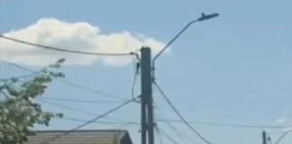 Copil de 7 ani surprins conducând un tractor