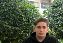Zeci de tineri l-au condus pe ultimul drum pe Octavian Teodorescu