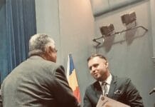 Surpriză monumentală la ceremonia rezerviștilor din Gorj: Subprefectul Gîrbaciu, decorat pentru „rezistență civică” în fața programului de lucru