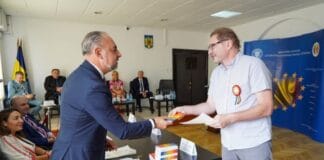 Salarii uriașe și sporuri de lux la Autoritatea pentru Cetățenie. Florescu, gorjeanul abonat la funcții, printre privilegiați
