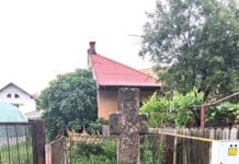Crucea străbună din Târgu Jiu, uitată între rugină și nepăsare