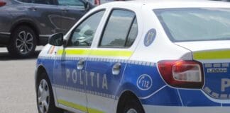 O mamă de 61 de ani, AMENINȚATĂ CU MOARTEA și incendierea casei de propriul fiu