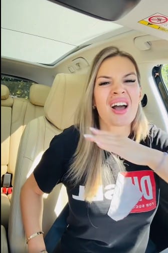 teodora pana Teodora Pană, prinsă la furat în Carrefour! Ce a declarat artista despre scandalul din Târgu Jiu
