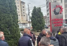 Protest spontan la sediul Complexului Energetic Oltenia: zeci de sindicaliști cer explicații privind viitorul companiei