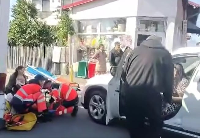 accident Femeie lovită de o mașină într-o intersecție periculoasă din Târgu Jiu, zona Piața Mică