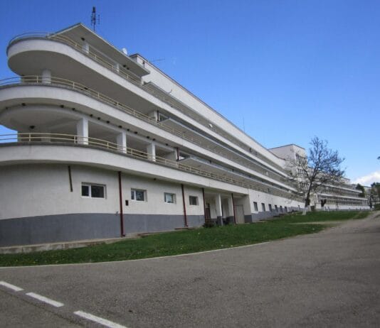 Șapte posturi scoase la concurs la Spitalul de la Dobrița. Se fac angajări pentru 5 asistenți medicali și 2 muncitori Șapte posturi scoase la concurs la Spitalul de la Dobrița. Se fac angajări pentru 5 asistenți medicali și 2 muncitori