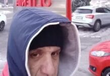 Miner din cadrul Carierei Roșia, în greva foamei în fața sediului Complexului Energetic Oltenia Miner din cadrul Carierei Roșia, în greva foamei