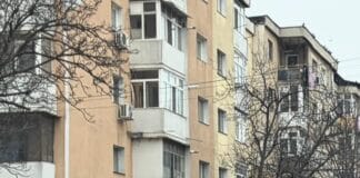 Vandalism! Stâlpii montați pentru siguranță, distruși în mai puțin de 24 de ore, în zona 9 Mai Stâlpii montați pentru siguranță, distruși în mai puțin de 24 de ore