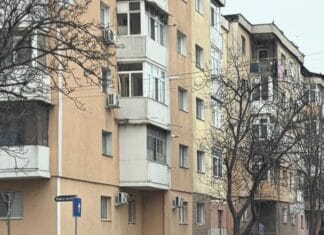 Stâlpii montați pentru siguranță, distruși în mai puțin de 24 de ore