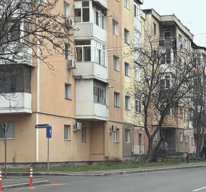 Stâlpii montați pentru siguranță, distruși în mai puțin de 24 de ore