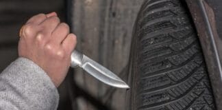 Un tânăr din Bumbești-Jiu s-a ales cu toate cele patru anvelope tăiate, iar principalul suspect este un vecin de bloc în vârstă de 18 ani