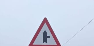 Avertizare pentru șoferi în zona de frontieră cu Serbia: risc de roaming involuntar și costuri mari la telefon Avertizare pentru șoferi în zona de frontieră cu Serbia: risc de roaming involuntar și costuri mari la telefon