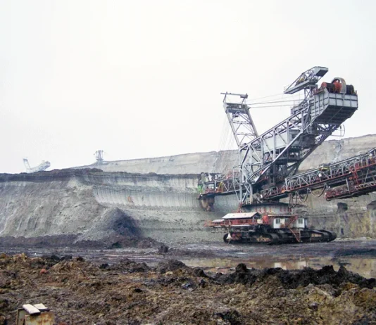 România riscă să piardă 1 miliard de euro din PNRR dacă nu dovedește că a închis definitiv capacitățile pe cărbune, inclusiv cele operate de CE Oltenia România riscă să piardă 1 miliard de euro din PNRR dacă nu dovedește că a închis definitiv capacitățile pe cărbune, inclusiv cele operate de CE Oltenia